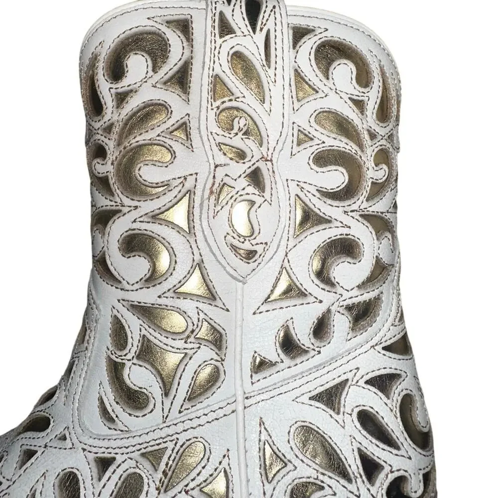 NWOB ARIAT WOMEN'S VALENTINA WESTERN BOOTIES - SNIP TOE Sz 7